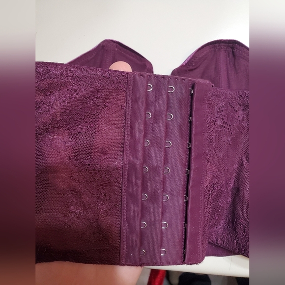 NWT Victoria's Secret deep v-neck velvet corset. Bustier. Strapless. Lace. M. - Picture 5 of 10